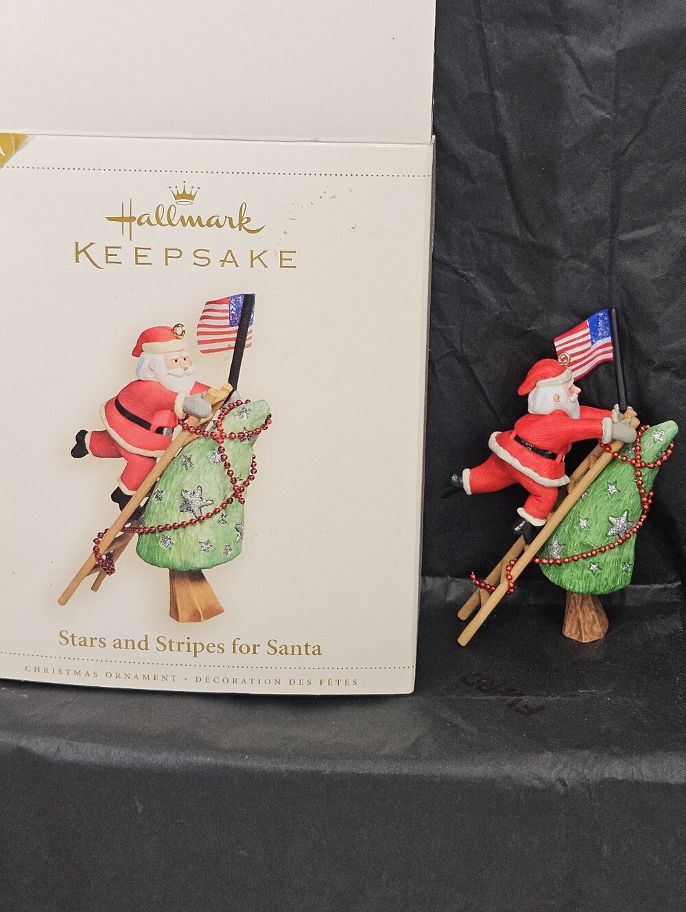 Hallmark Keepsake Ornament: 2006 Stars and Stripes for Santa American Flag Tree